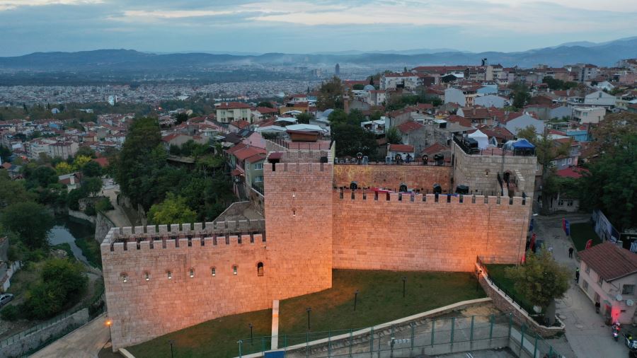 Bursa’nın 2300 yıllık zindanı sanata açıldı