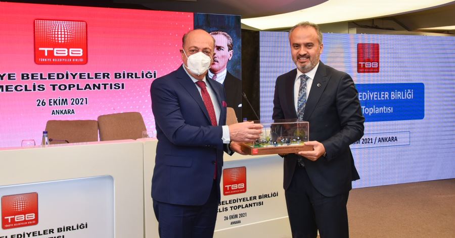 Bursa’nın ‘Güvenli Okul Yolu’ projesine ödül