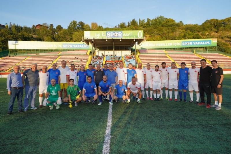 Futbolun şöhretleri Üsküdar