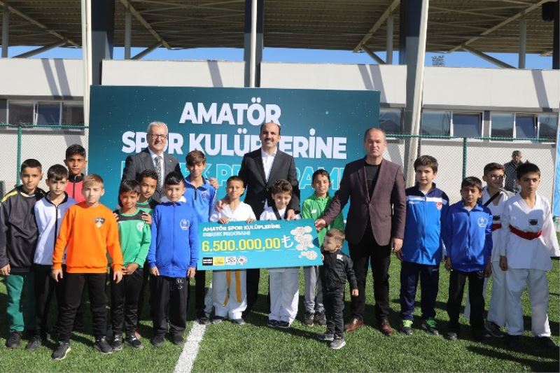 Amatör spor kulüplerine 6,5 milyon liralık malzeme desteği