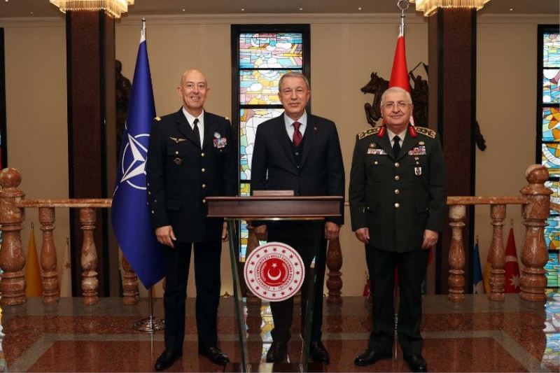 Bakan Akar Orgeneral Lavigne