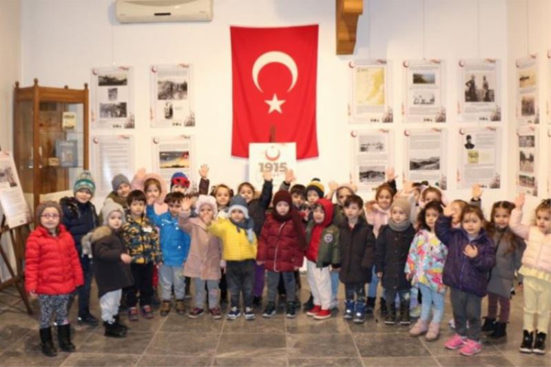 Bursa İnegöl, Çanakkale 1915 sergisine akın ediyor 