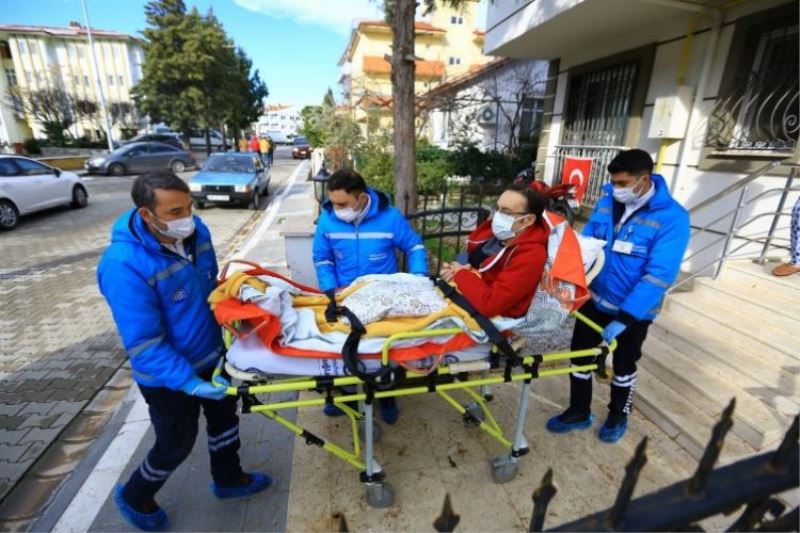 Muğla Büyükşehir, evde bakım ve hasta nakil ambulansı hizmeti