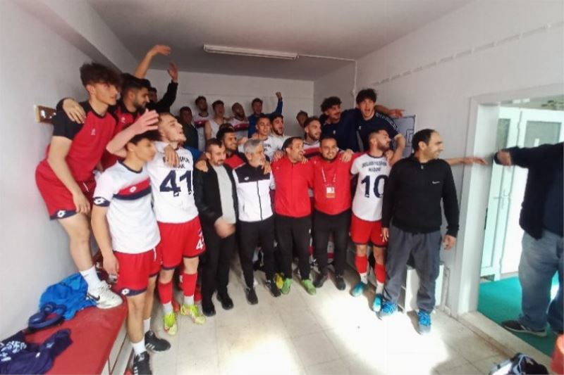 Niğde Belediyespor, Azatlıspor