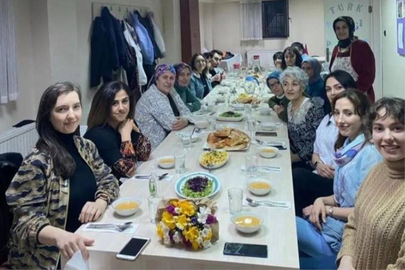 İZMEK ailesi iftarda bir araya geldi