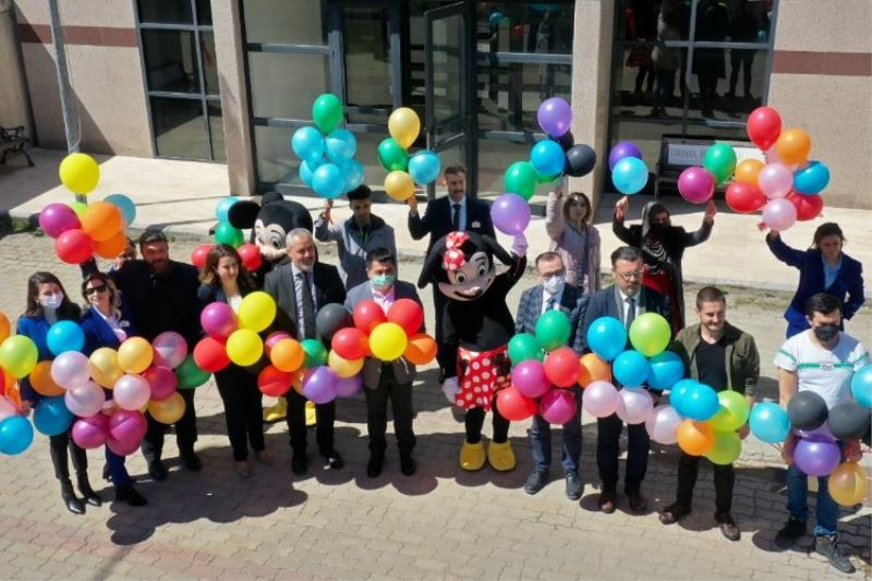 Kocaeli İzmit Belediyesi’nden Kanser Haftası’nda anlamlı etkinlik