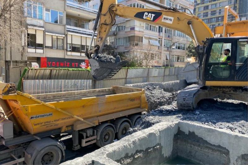 Ümraniye- Ataşehir- Göztepe metrosu tüm hızıyla sürüyor 