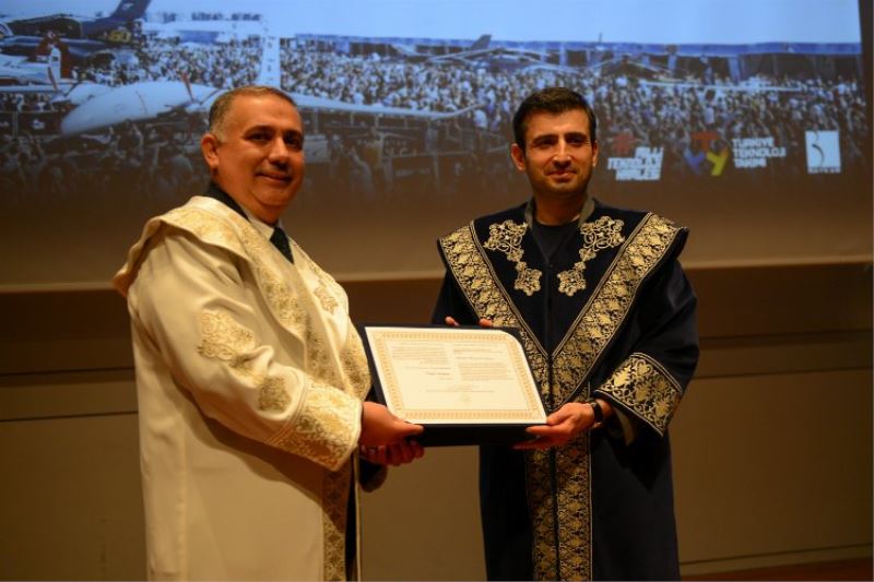 Selçuk Bayraktar’a Fahri Doktor unvanı