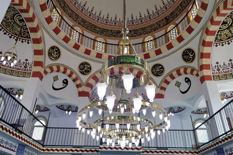 Kocaeli İzmit Bahtiyar Camii küllerinden doğdu