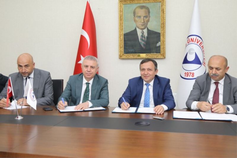 ERÜ