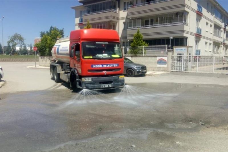 İnegöl’de cadde ve sokaklar temizleniyor