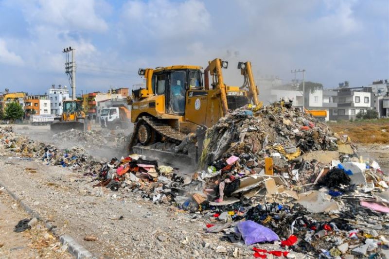 Şevket Sümer’deki kaçak hafriyatlar temizlendi