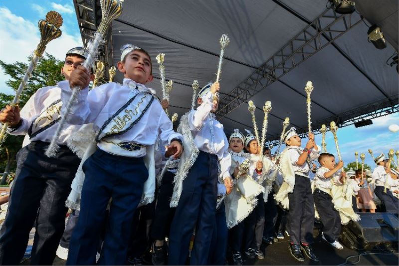 Festival gibi sünnet şöleni