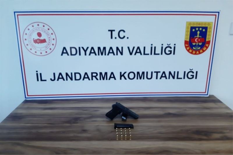 Adıyaman jandarmasından kaçak silah operasyonu