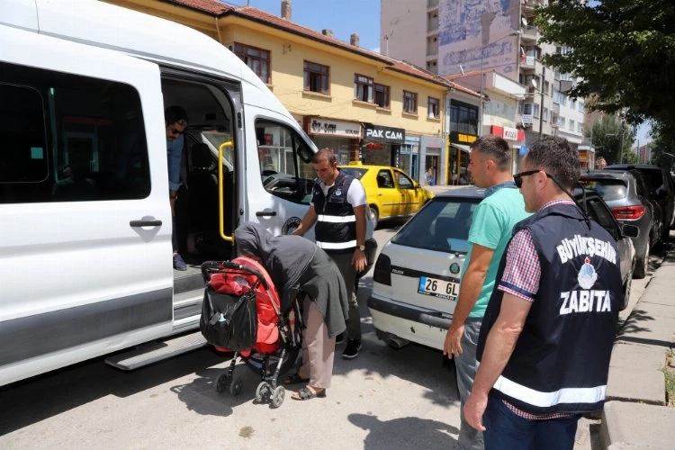 Dilencilere operasyon! 50 bin liraya el konuldu