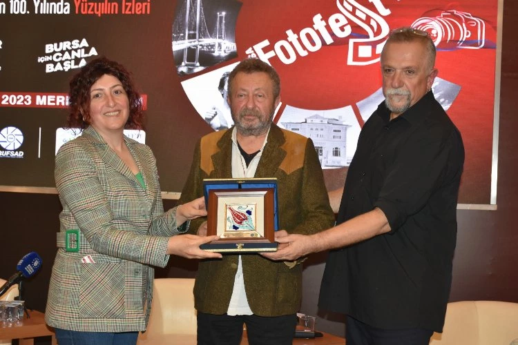 Ünlü tiyatro oyuncusu çocukluğundaki Bursa