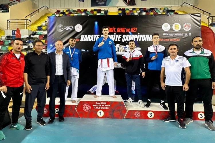 Karate Şampiyonasında Kağıtspor rüzgârı