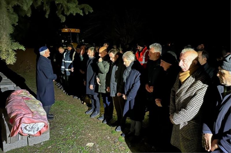 Depremde yaşamını yitiren Adıyaman Milletvekili Taş toprağa verildi