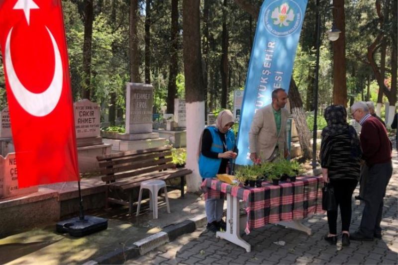 Kabir ziyaretlerinde Manisalıları Büyükşehir