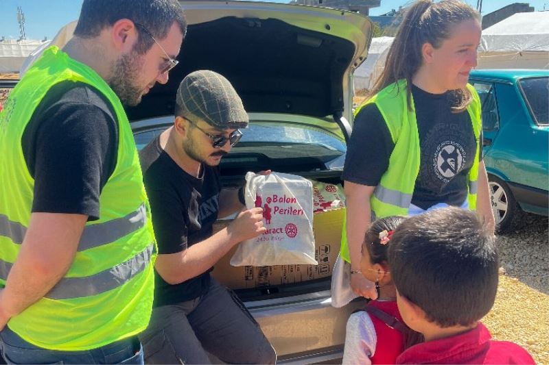 Rotaract’lar fark yaratıyor