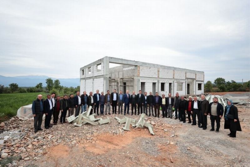 Çiftçi istedi, belediye zeytinyağı fabrikası kuruyor