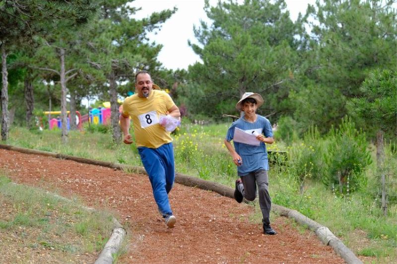 Baba-Çocuk Oryantiring yarışı nefes kesti