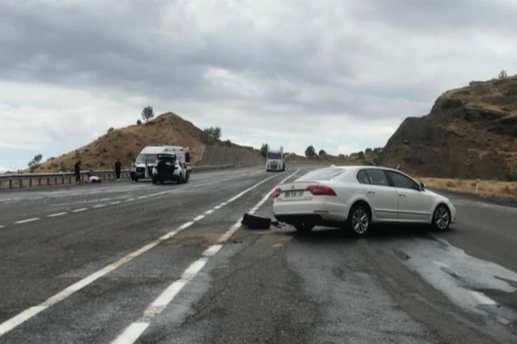 Bingöl-Diyarbakır karayolunda kaza: 5 yaralı