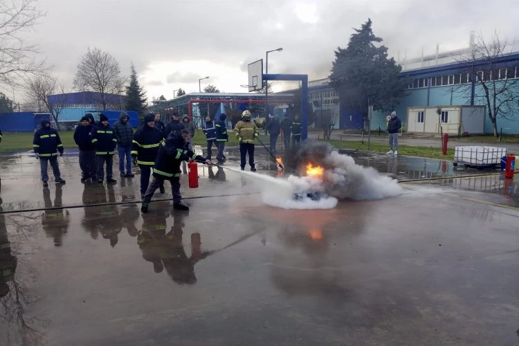 Kocaeli Büyükşehir İtfaiyesi’nden Tekirdağ’da eğitim